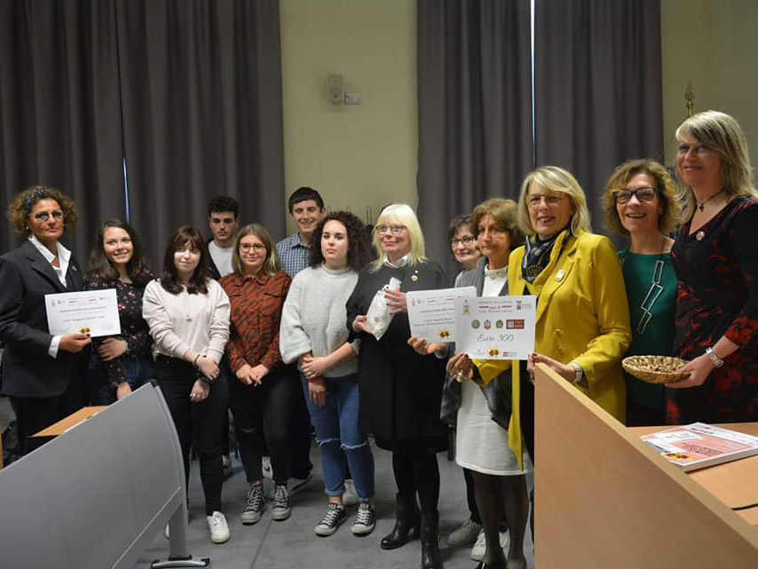 premio calicanto per la pari opportunità scuola liceo monti